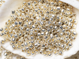 Бисер Япония круглый 11/0 10 г PF0558 серебряный